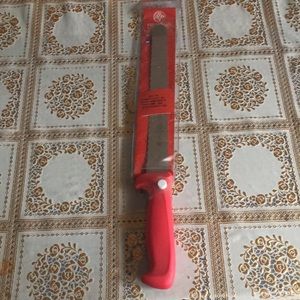 Mundial 10” Serrated Slicer